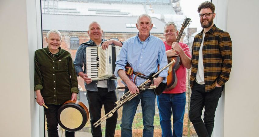 THE HUNCH IN CONCERT