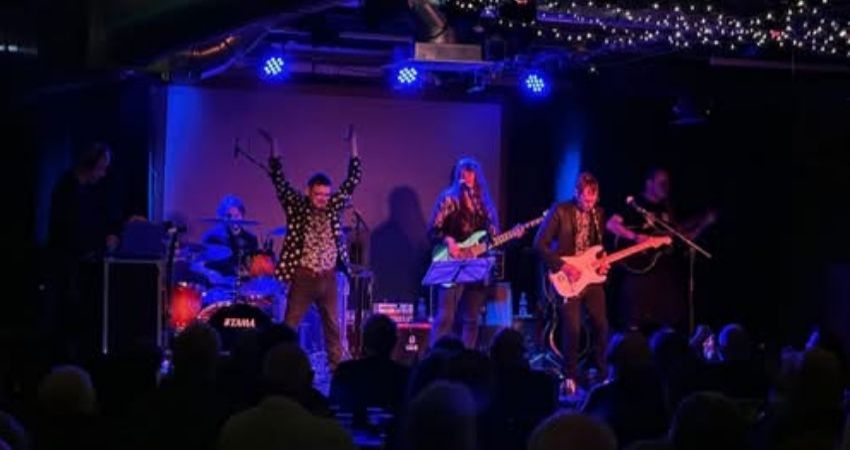 Alan Reed and the Daughters of expediency 