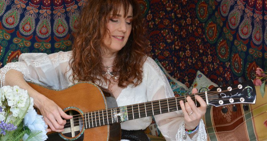 Carrie Martin at the Cutty Wren 