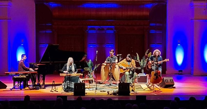 This Flight Tonight-The Songs of Joni Mitchell 