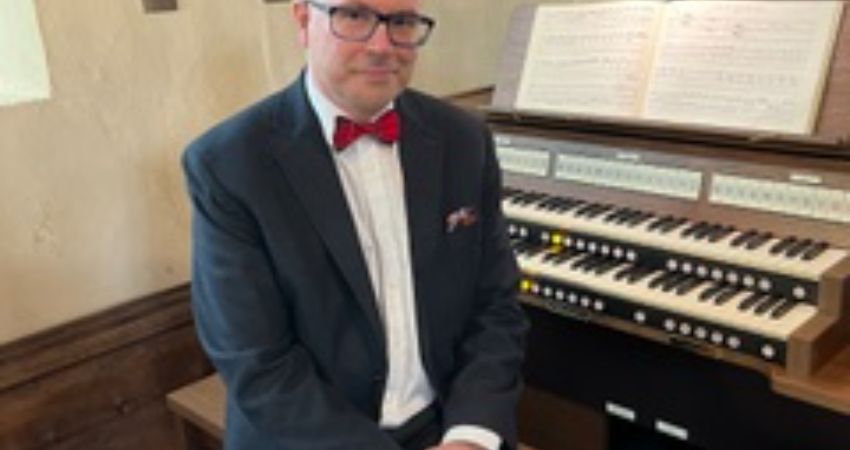 Organ Recital - Ivan Linford 