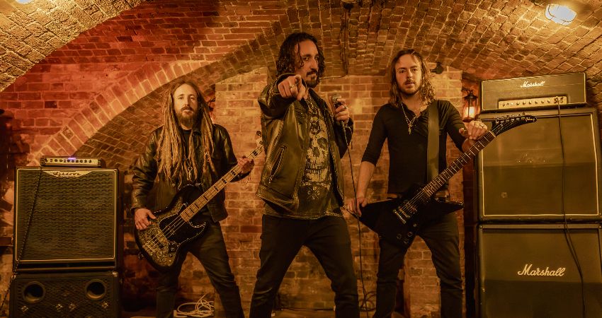 Black Water Redemption Live @ Trillains 