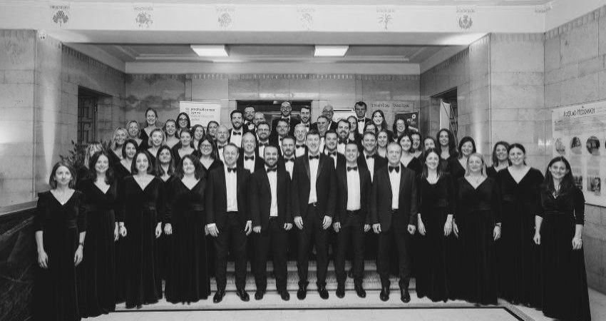 Côrdydd yng nghwmni ABC Caerdydd