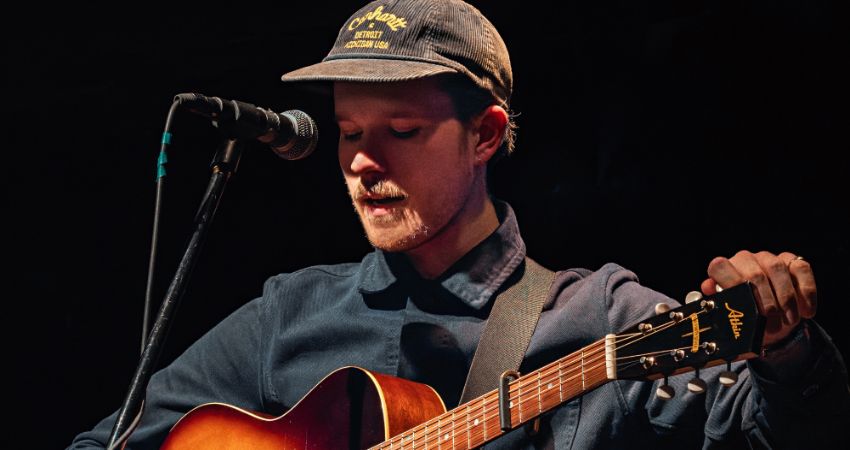 Luke Jackson- live at Rosslyn Court 