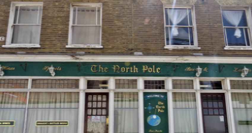 A WALKING TOUR OF THE ISLE OF DOGS WITH AUTHOR PAUL TALLING