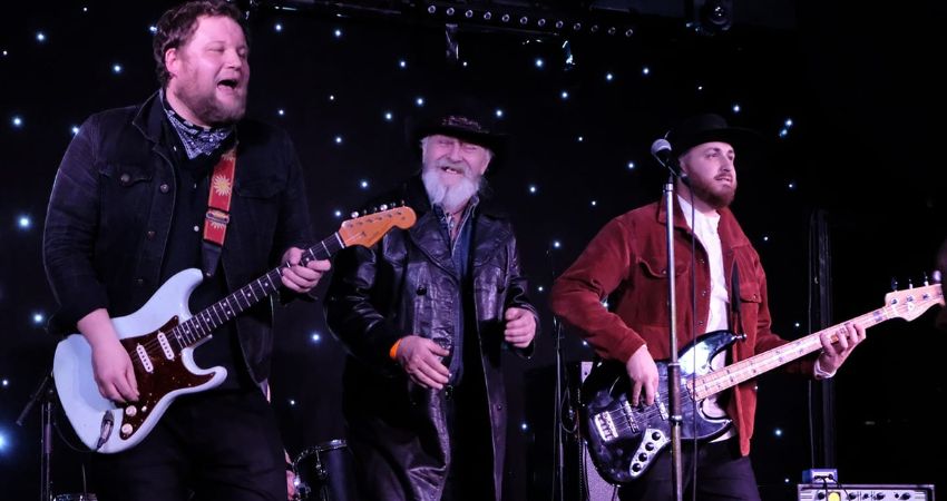 Vincent Flatts Final Drive – No-Nonsense Blues Boogie 