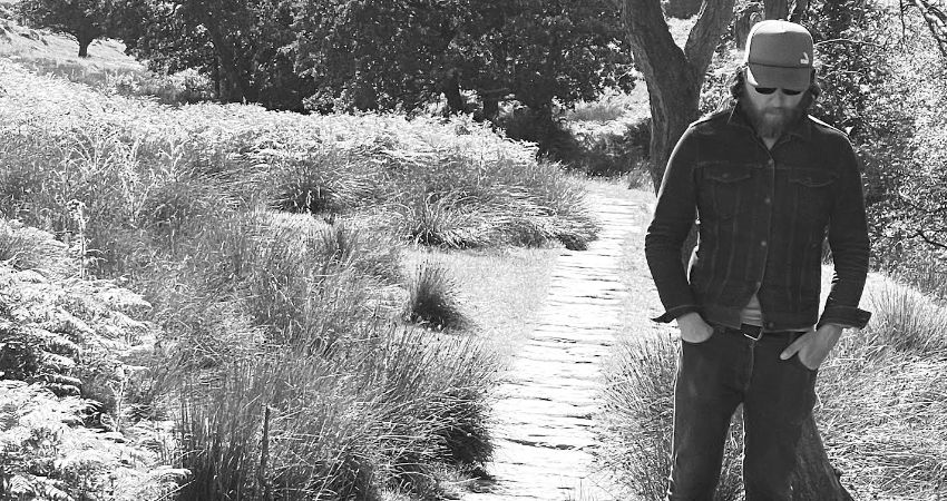 An evening with T Is For Thomas at Cafe No9 