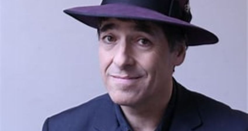 Headliners Chiswick Premium Show