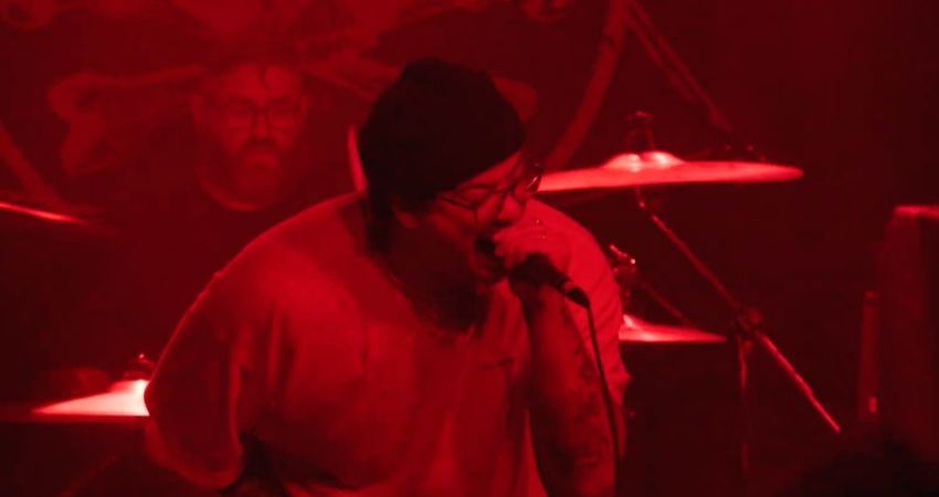 CHAINED TO THE BOTTOM OF THE OCEAN 