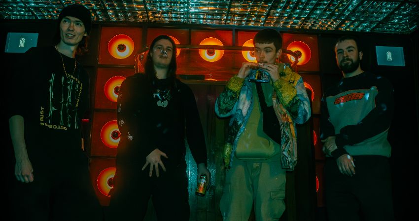 Flying Rats Headlining