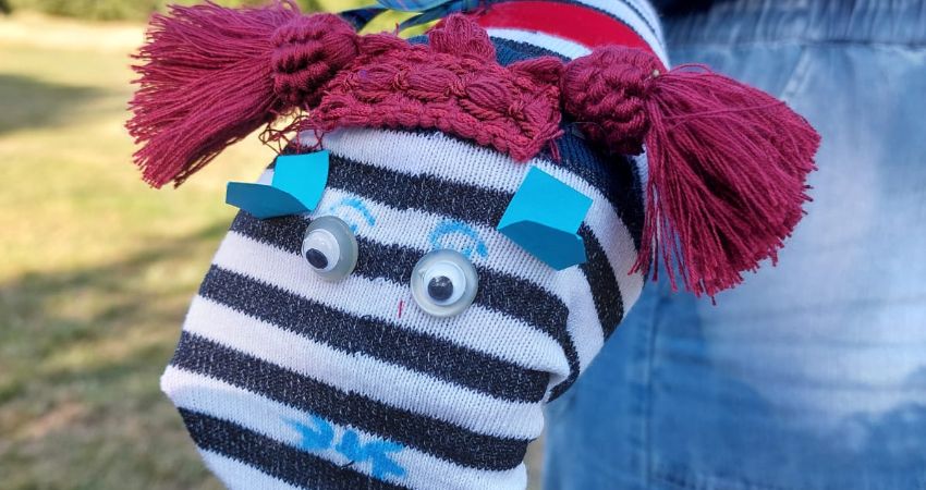 Paperback Theatre: Make your own Sock Puppet Weasel: A free workshop for 3yrs+ 