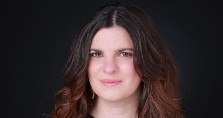 Dr Tabitha Stanmore and Dr Joan Passey: Workshop: Writing the Supernatural 