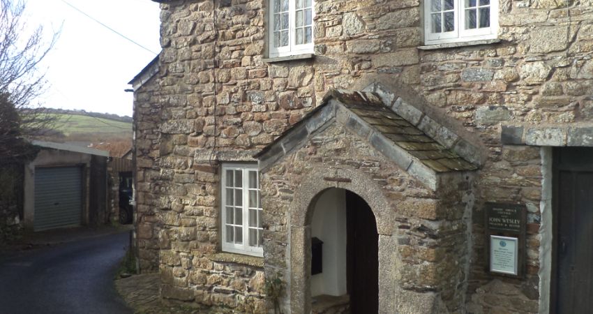 Guided tour of Wesley Cottage with Bude based author Paul Wreyford 