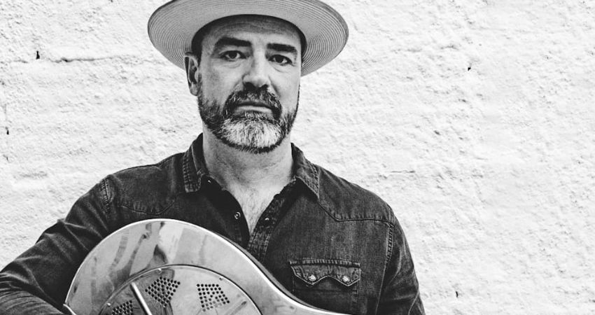 An evening with Martin Harley at Cafe No9 