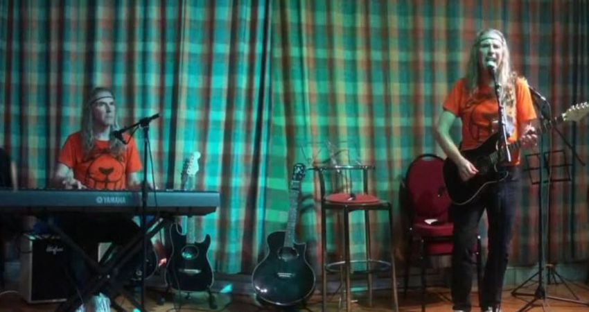 Tim Springett - The Human Jukebox 