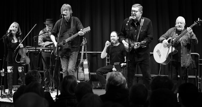 The JON PALMER Acoustic Band at The Black Swan Folk Club 