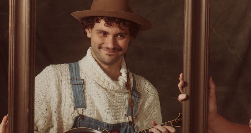 JB and Cardineau Sin Bluegrass Band 