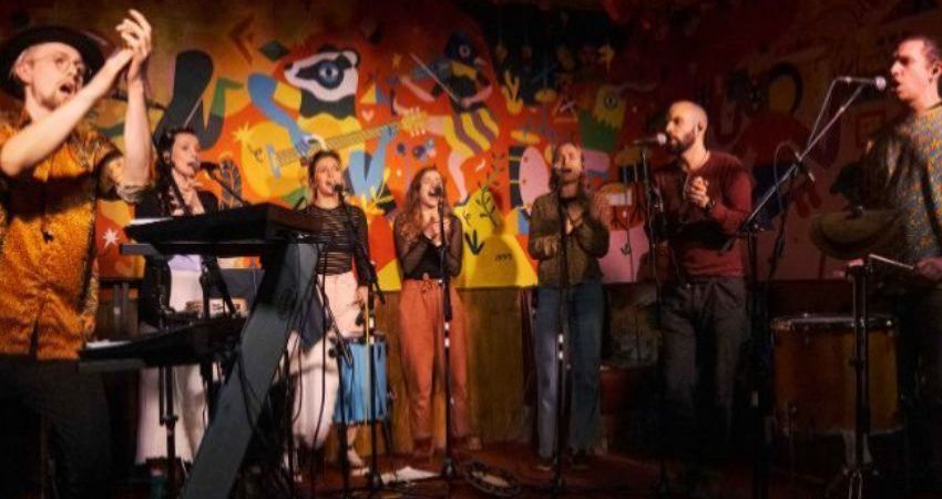 Tryani Collective / Dartsong Chorus 