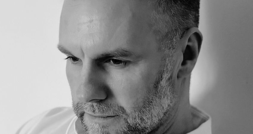 Dan Hadfield As Gary Barlow 🎤🎵