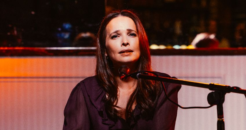 Louise Rogan Live at Kirkstile Community Centre 