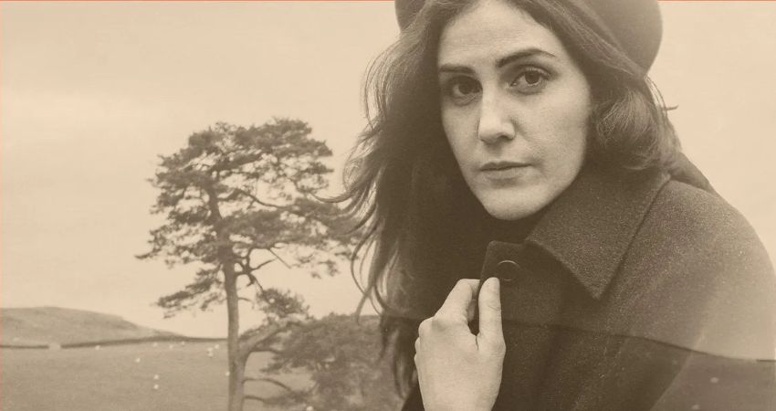 An evening with Sarah Jane Scouten at Cafe No9 (the second of two back to back shows) 