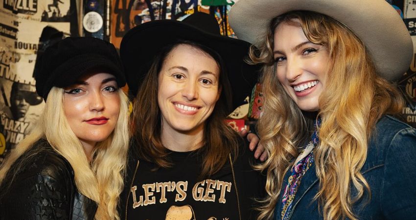 Savannah Gardner & The Recovering Good Girls / Ally Row (Aus) 