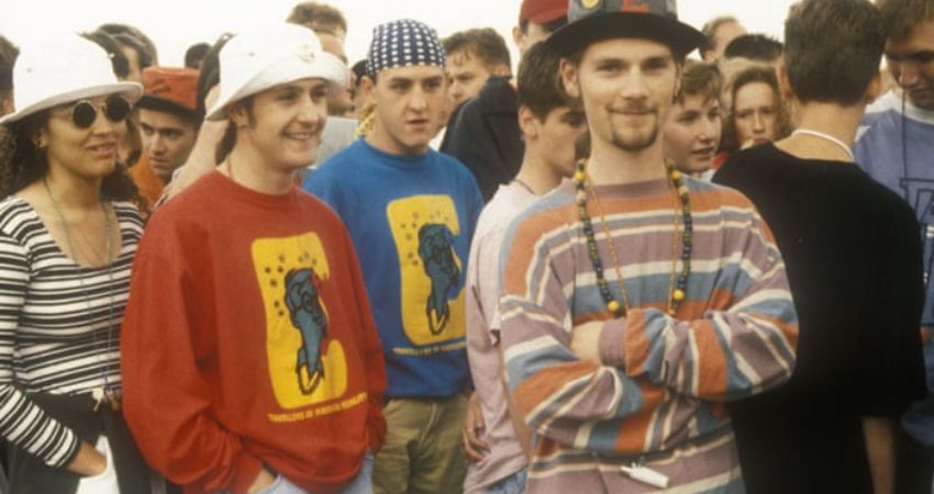 Barney 90s Daytime Rave