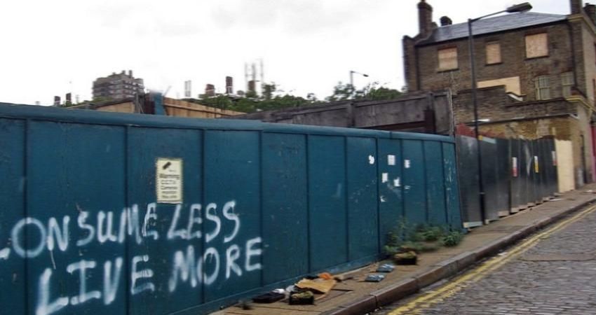 A GUIDED WALKING TOUR IN AND AROUND WAPPING WITH AUTHOR PAUL TALLING 