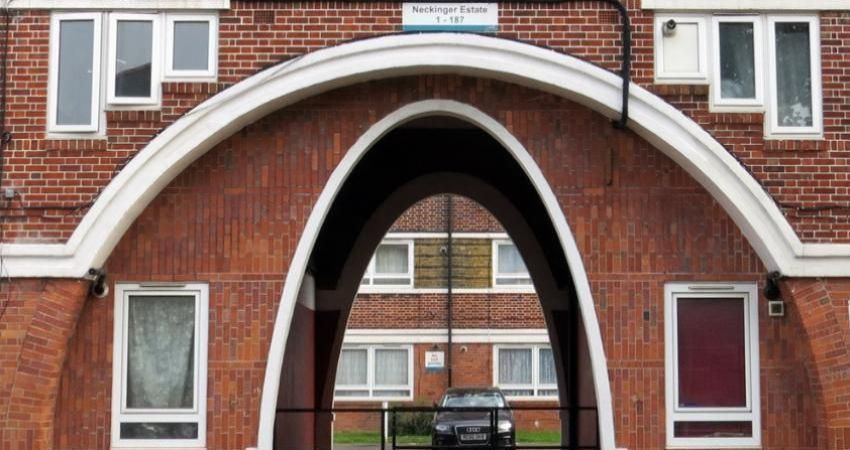 RIVER NECKINGER GUIDED WALKING TOUR WITH PAUL TALLING 