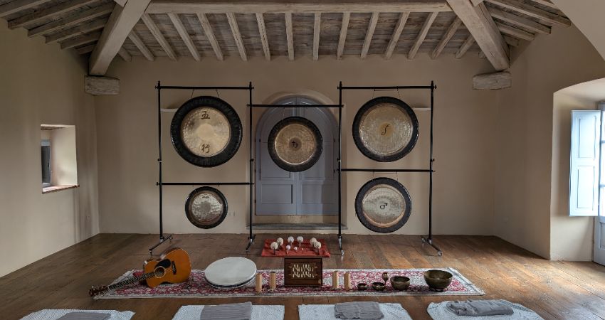 Woolton Hill: An hour of gongs and music 