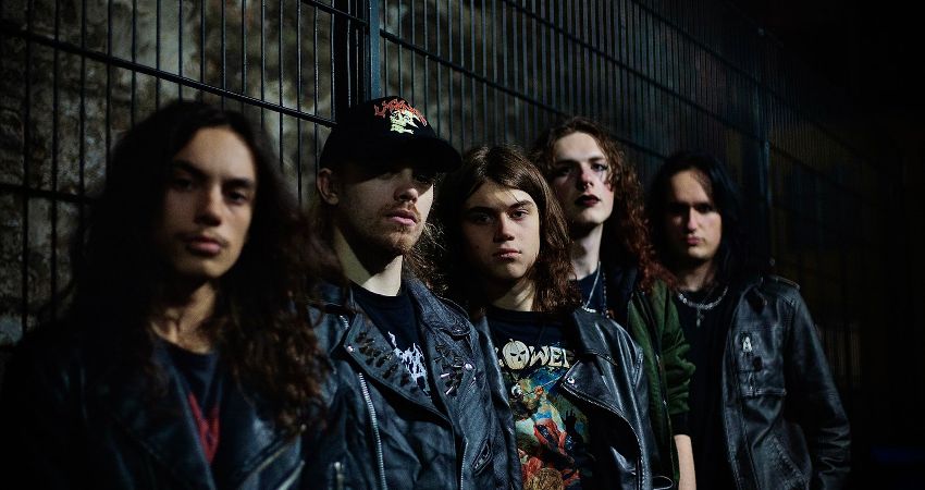 KINTONA + Stormfell + guests