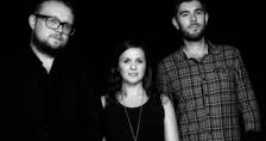 Future Transmissions presents Little Red 