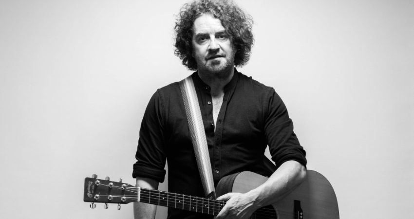 Ian Prowse & the Fiddle of Fire 