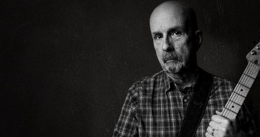 Peter Holsapple Trio 