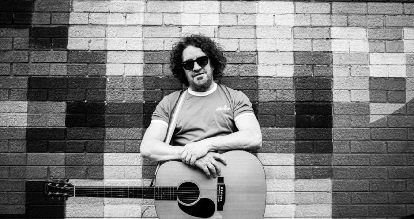 Ian Prowse & Amsterdam at The Chester Tavern, Kidderminster 