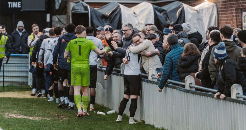 Hungerford Town FC v Sholing FC