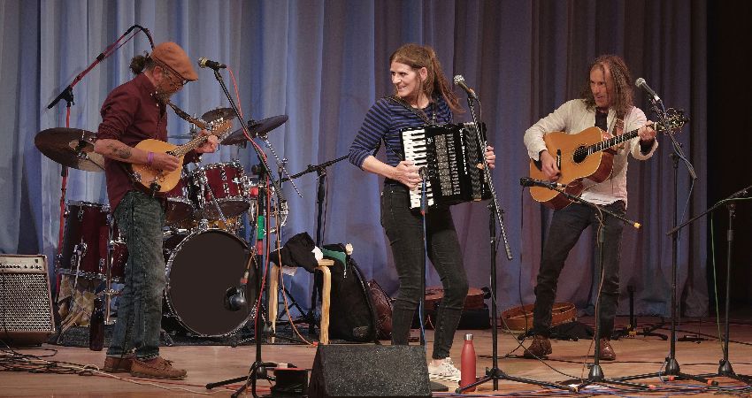 John Ward Trio at the Cutty Wren 