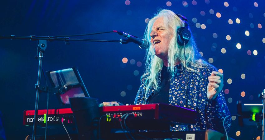 John Young of Lifesigns live in Birmingham (solo) 