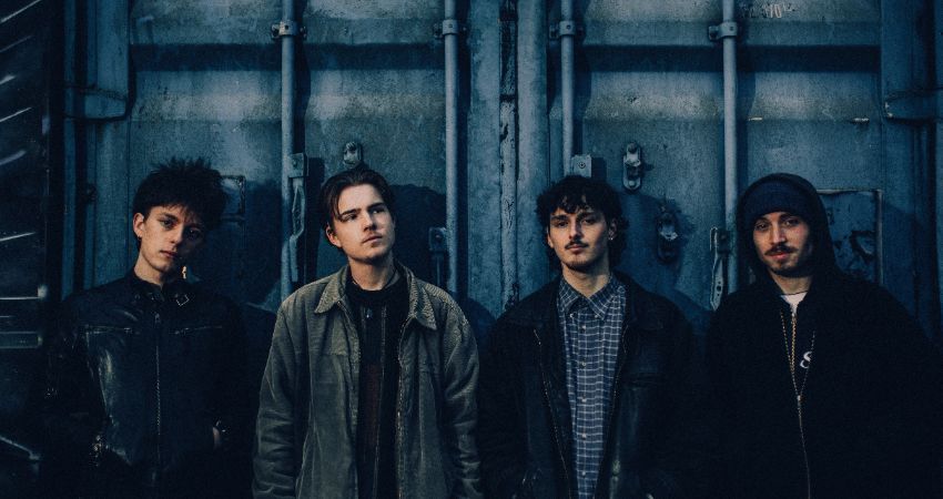 Picky New Promotions present ICEHOUSE 