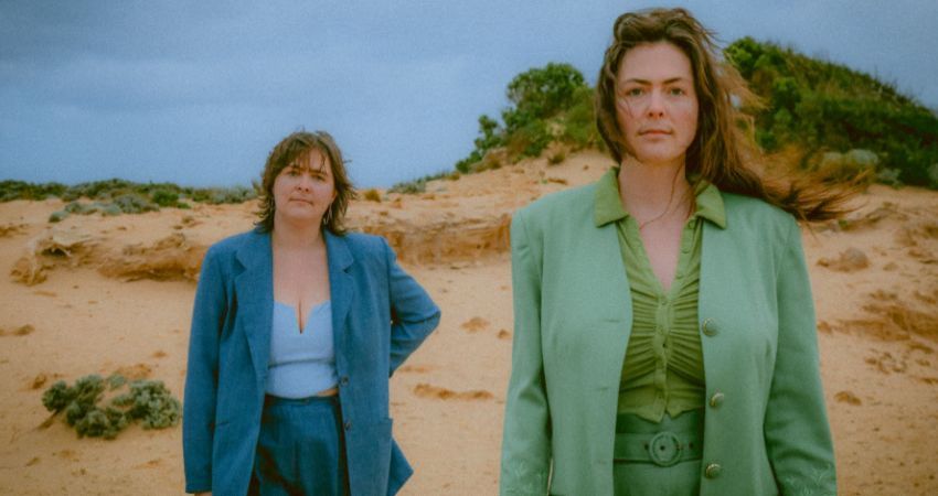 Matinée Performance: The Maes 