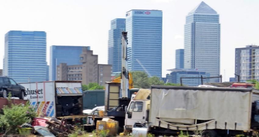 THE DERELICT LONDON TOUR OF BOW CREEK WITH AUTHOR PAUL TALLING