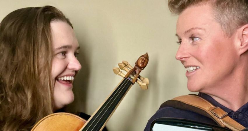 BELINDA O'HOOLEY & JACKIE OATES 