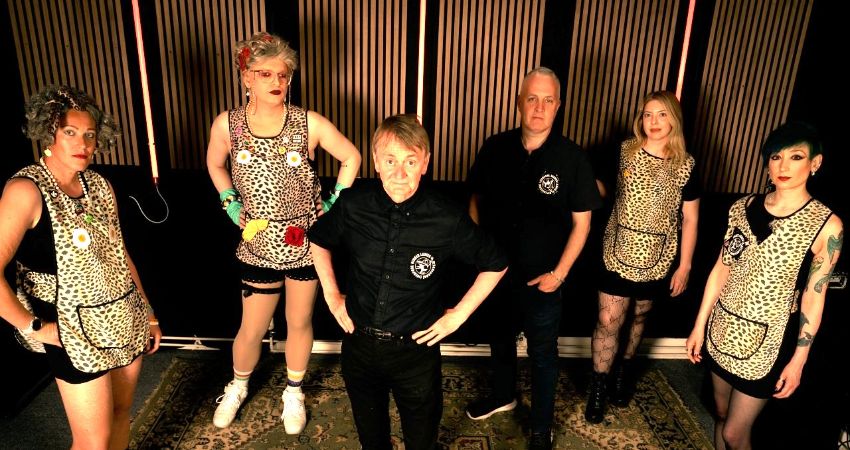Pete Bentham & The Dinner Ladies in Birmingham! 