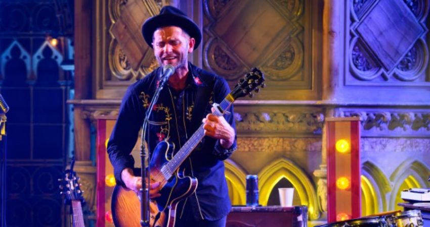 An evening with David Ford at Cafe No9 (2nd night added) 