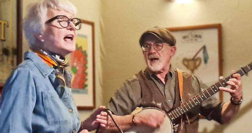 Drywood Folk Duo 