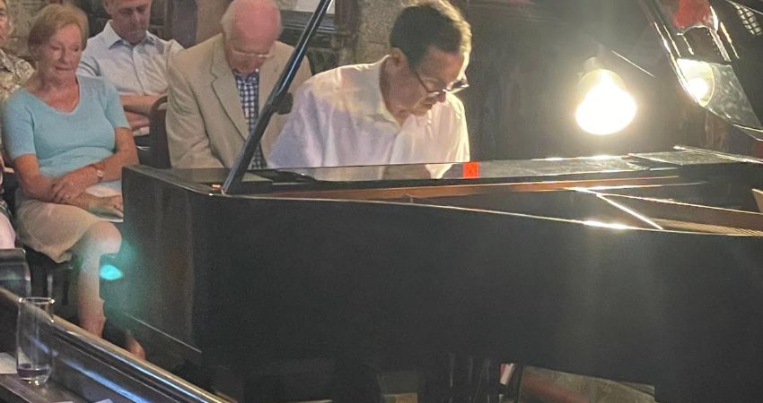 Piano recital: Iwan Llewelyn Jones 