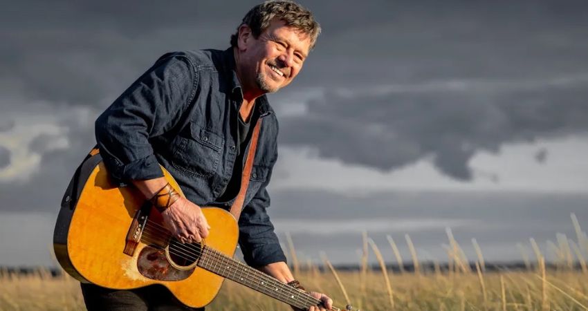 An evening with Lennie Gallant at Cafe No9 