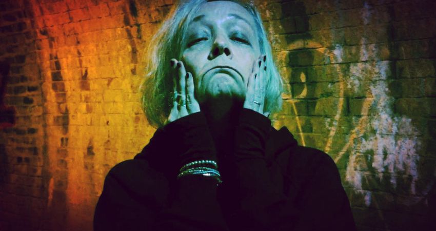 Strummer Room Records Presents.... DEAD ANYWAY 