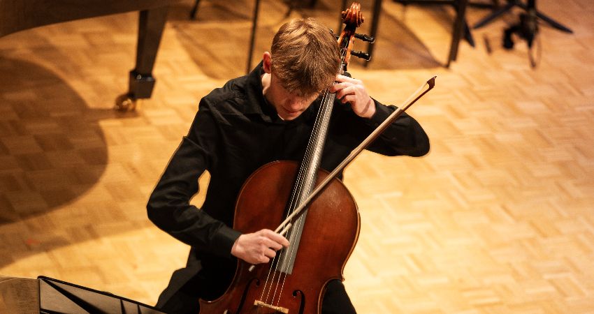 Young Artist Recital 1-Oliver Pearce (cello) / Datganiad Artistiaid Ifanc 1-Oliver Pearce (sielo) 