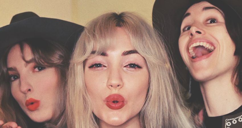 Savannah Gardner & The Recovering Good Girls 